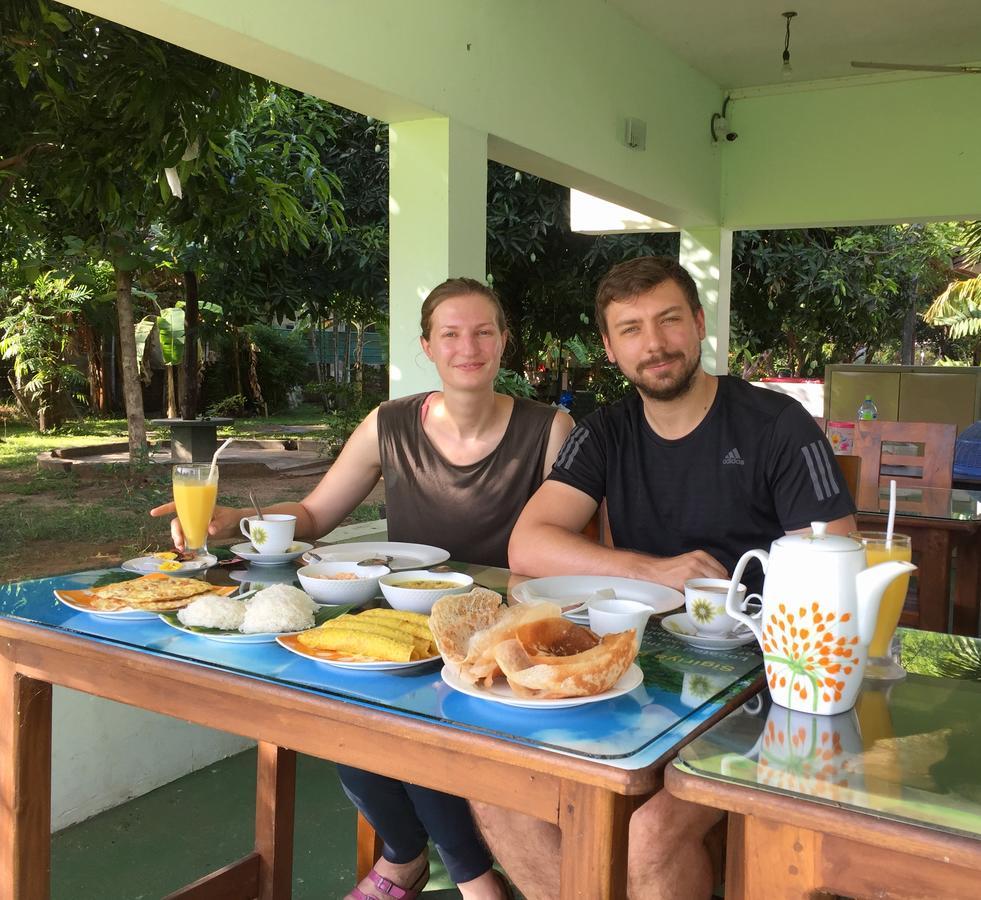 Thisara Guest House Polonnaruwa Bagian luar foto